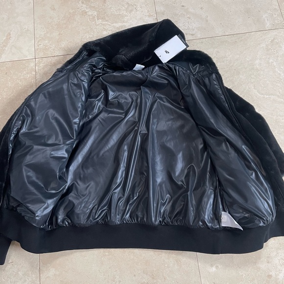 Nike New Womens Holiday Velveteen Sportswear Jacket - Picture 3 of 6